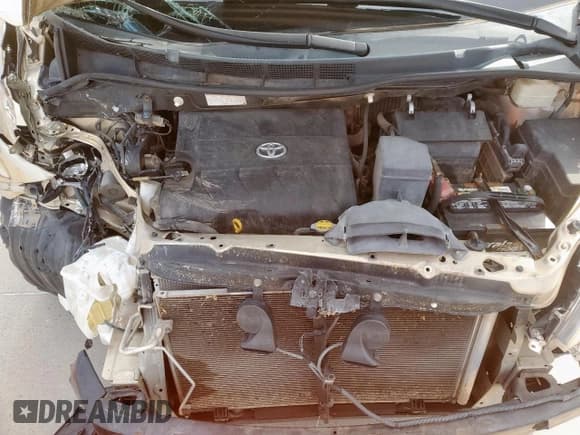 ✅ 2011 Toyota Sienna XLE • VIN: 5TDYK3DC5BS047284 • Lot: 90347475. Wystawiony na Copart z przebiegiem 145 835 mil. Bezpłatny archiwum sprzedaży aukcyjnych z USA i szczegółowy raport historii pojazdu na DreamBid. Zdjęcie 12.