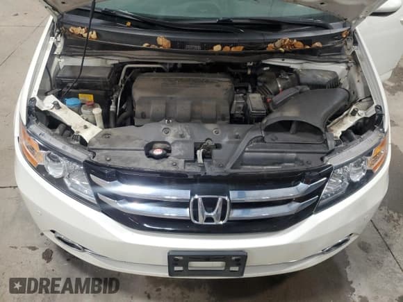 ✅ 2014 Honda Odyssey Touring • VIN: 5FNRL5H92EB024775 • Lot: 91608255. Listed on Copart with 167,473 mi. Free auction sales archive from the USA and detailed vehicle history report at DreamBid. Image 12.