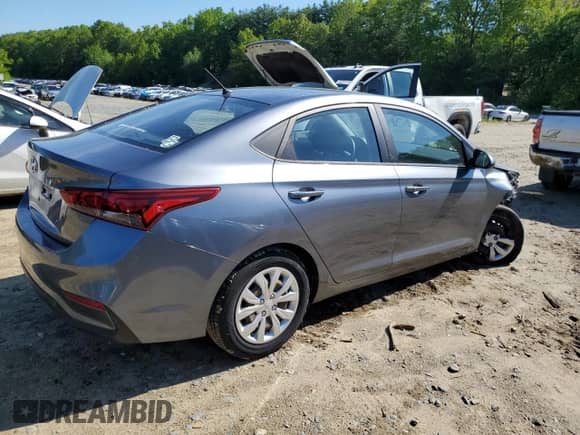 2019 Hyundai Accent SE z VIN 3KPC24A32KE077597, wystawiony jako Copart lot #57762815 z przebiegiem 68 871 mil mil oraz Szkoda całkowita • Salvage title. Historia ofert i sprzedaży dostępna na DreamBid. Obrazek 3.