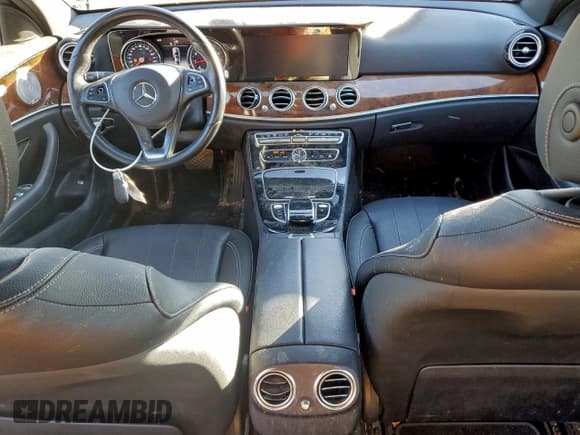 ✅ 2017 Mercedes-Benz E 300 Luxury • VIN: WDDZF4KB4HA023255 • Lot: 94088505. Listed on Copart with 39,575 mi. Free auction sales archive from the USA and detailed vehicle history report at DreamBid. Image 8.