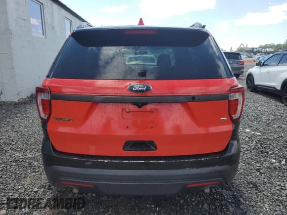 ✅ 2017 Ford Police Interceptor Utility • VIN: 1FM5K8AR9HGC87056 • Лот: 57133625. Опубликован ранее на Copart с пробегом 119 276 миль. Бесплатный доступ к архиву аукционных продаж из США и подробный отчёт об истории автомобиля на DreamBid. Изображение 6.