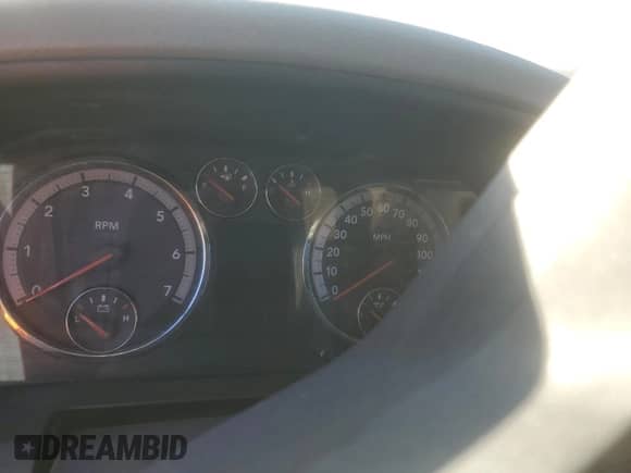 ✅ 2010 Dodge 1500 Sport • VIN: 1D7RB1CT0AS246801 • Лот: 88332845. Размещён на Copart с пробегом Не указан миль. Получите бесплатный доступ к архиву аукционных продаж из США и посмотрите подробный отчёт об истории автомобиля на DreamBid. Изображение 9.