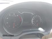 ✅ 2015 Audi A3 • VIN: WAU7FLFF0F1046065 • Lot: 42577167. Wystawiony na IAAI z przebiegiem 179 854 mil. Bezpłatny archiwum sprzedaży aukcyjnych z USA i szczegółowy raport historii pojazdu na DreamBid. Zdjęcie 7.