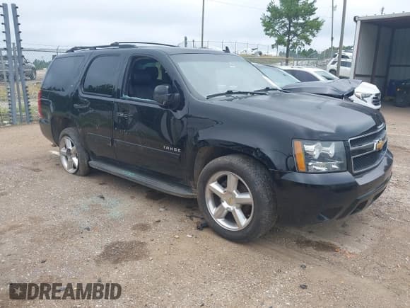 ✅ 2014 Chevrolet Tahoe LT • VIN: 1GNSCBE04ER141927 • Lot: 42651845. Listed on IAAI with 89,980 mi. Free auction sales archive from the USA and detailed vehicle history report at DreamBid. Image 1.