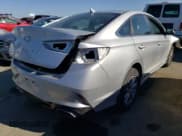 ✅ 2019 Hyundai Sonata SE • VIN: 5NPE24AF7KH798383 • Лот: 40277623. Опубликован ранее на Copart с пробегом 35 241 миль. Бесплатный доступ к архиву аукционных продаж из США и подробный отчёт об истории автомобиля на DreamBid. Изображение 3.