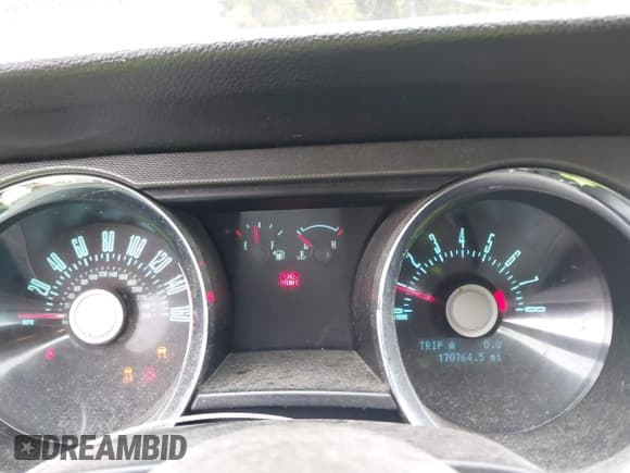 ✅ 2012 Ford Mustang Premium • VIN: 1ZVBP8AM3C5239339 • Lot: 43393515. Listed on IAAI with 170,764 mi. Free auction sales archive from the USA and detailed vehicle history report at DreamBid. Image 7.