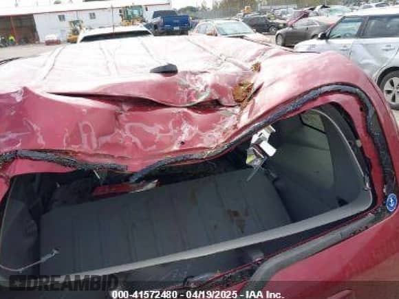 2008 Chevrolet HHR LS z VIN 3GNDA13D38S629069, wystawiony jako IAAI lot #41572480 z przebiegiem 156 792 mil mil oraz . Historia ofert i sprzedaży dostępna na DreamBid. Obrazek 6.