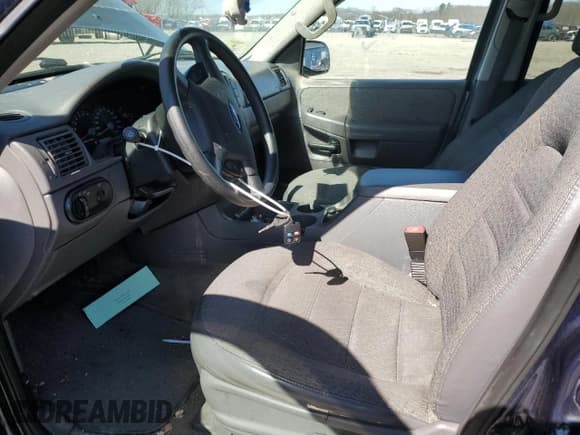 ✅ 2003 Ford Explorer XLS • VIN: 1FMZU72K33UA43808 • Лот: 53846885. Опубликован ранее на Copart с пробегом 129 620 миль. Бесплатный доступ к архиву аукционных продаж из США и подробный отчёт об истории автомобиля на DreamBid. Изображение 7.