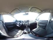 ✅ 2017 Nissan Rogue SV • VIN: KNMAT2MTXHP603326 • Lot: 43110800. Wystawiony na IAAI z przebiegiem 111 289 mil. Bezpłatny archiwum sprzedaży aukcyjnych z USA i szczegółowy raport historii pojazdu na DreamBid. Zdjęcie 18.