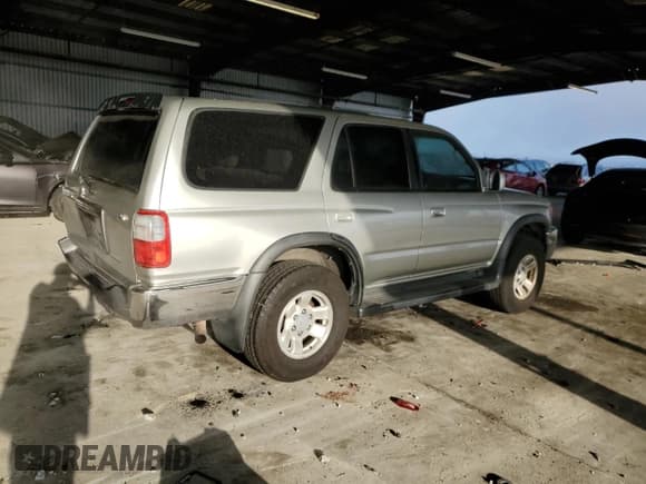 ✅ 2000 Toyota 4Runner SR5 • VIN: JT3GN86R2Y0156058 • Lot: 81607645. Listed on Copart with 176,661 mi. Free auction sales archive from the USA and detailed vehicle history report at DreamBid. Image 3.