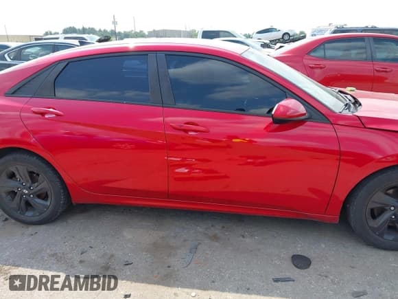 ✅ 2021 Hyundai Elantra SEL • VIN: 5NPLS4AG4MH008962 • Lot: 43253230. Listed on IAAI with 68,599 mi. Free auction sales archive from the USA and detailed vehicle history report at DreamBid. Image 13.