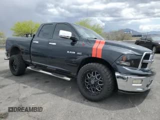 ✅ 2009 Dodge 1500 SLT • VIN: 1D3HB18T99S727275 • Lot: 55509375. Wystawiony na Copart z przebiegiem 186 060 mil. Bezpłatny archiwum sprzedaży aukcyjnych z USA i szczegółowy raport historii pojazdu na DreamBid. Zdjęcie 4.