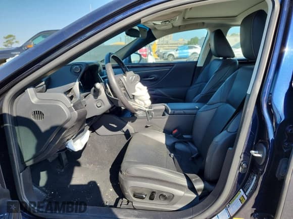 ✅ 2021 Lexus ES 250 • VIN: 58AD11D16MU008002 • Лот: 71090015. Опубликован ранее на Copart с пробегом 73 515 миль. Бесплатный доступ к архиву аукционных продаж из США и подробный отчёт об истории автомобиля на DreamBid. Изображение 7.