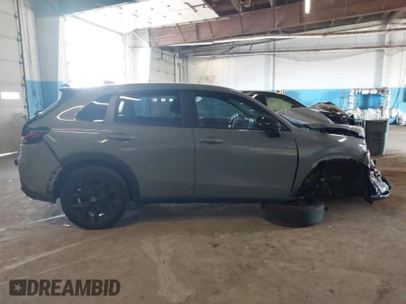 ✅ 2024 Honda HR-V Sport • VIN: 3CZRZ2H52RM722826 • Lot: 42558510. Wystawiony na IAAI z przebiegiem 28 728 mil. Bezpłatny archiwum sprzedaży aukcyjnych z USA i szczegółowy raport historii pojazdu na DreamBid. Zdjęcie 13.