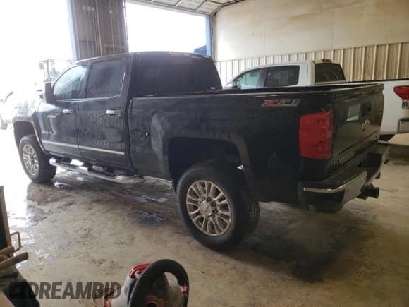 ✅ 2015 Chevrolet Silverado 2500HD LTZ • VIN: 1GC1KWE81FF125367 • Lot: 56750154. Wystawiony na Copart z przebiegiem Nie podano. Bezpłatny archiwum sprzedaży aukcyjnych z USA i szczegółowy raport historii pojazdu na DreamBid. Zdjęcie 2.