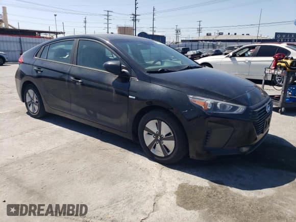 ✅ 2019 Hyundai Ioniq Blue • VIN: KMHC65LC2KU174349 • Lot: 41398595. Wystawiony na Copart z przebiegiem 180 390 mil. Bezpłatny archiwum sprzedaży aukcyjnych z USA i szczegółowy raport historii pojazdu na DreamBid. Zdjęcie 4.