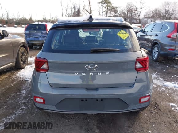 ✅ 2022 Hyundai Venue Limited • VIN: KMHRC8A36NU133802 • Lot: 41496145. Listed on IAAI with 15,536 mi. Free auction sales archive from the USA and detailed vehicle history report at DreamBid. Image 16.