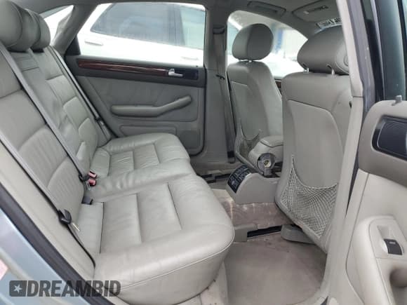 ✅ 2002 Audi A6 • VIN: WAULT64B52N077338 • Лот: 74962754. Опубликован ранее на Copart с пробегом 159 424 миль. Бесплатный доступ к архиву аукционных продаж из США и подробный отчёт об истории автомобиля на DreamBid. Изображение 10.