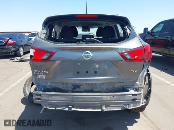 ✅ 2017 Nissan Rogue S • VIN: JN1BJ1CP6HW011603 • Lot: 42442587. Listed on IAAI with 92,364 mi. Free auction sales archive from the USA and detailed vehicle history report at DreamBid. Image 16.