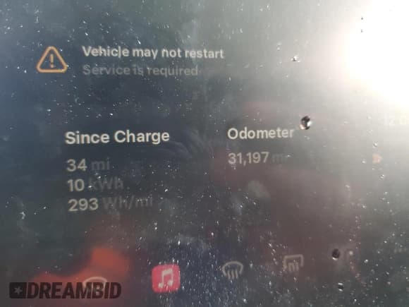 ✅ 2023 Tesla Model 3 • VIN: 5YJ3E1EA3PF714142 • Lot: 45581285. Wystawiony na Copart z przebiegiem 31 197 mil. Bezpłatny archiwum sprzedaży aukcyjnych z USA i szczegółowy raport historii pojazdu na DreamBid. Zdjęcie 9.