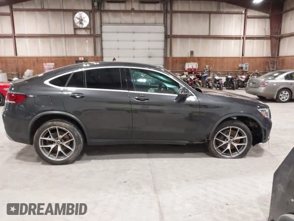 ✅ 2020 Mercedes-Benz GLC 300 • VIN: WDC0J8EBXLF723176 • Лот: 42424969. Опубликован ранее на IAAI с пробегом 197 233 миль. Бесплатный доступ к архиву аукционных продаж из США и подробный отчёт об истории автомобиля на DreamBid. Изображение 13.