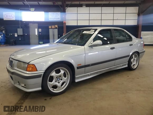 ✅ 1997 BMW M3 • VIN: WBSCD0323VEE10862 • Lot: 47974465. Wystawiony na Copart z przebiegiem 148 813 mil. Bezpłatny archiwum sprzedaży aukcyjnych z USA i szczegółowy raport historii pojazdu na DreamBid. Zdjęcie 1.
