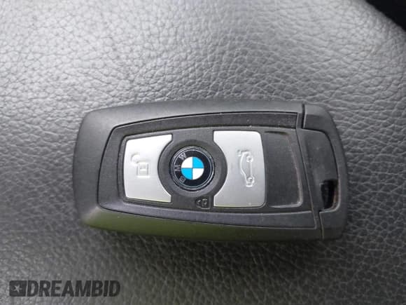 ✅ 2014 BMW 3 Series 328d • VIN: WBA3D3C51EK157071 • Лот: 42431879. Опубликован ранее на IAAI с пробегом 108 655 миль. Бесплатный доступ к архиву аукционных продаж из США и подробный отчёт об истории автомобиля на DreamBid. Изображение 11.