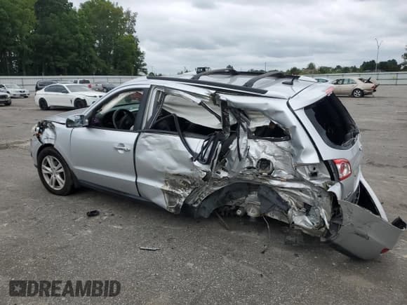 ✅ 2011 Hyundai Santa Fe Limited • VIN: 5XYZK3AB6BG090500 • Lot: 70398164. Listed on Copart with 188,910 mi. Free auction sales archive from the USA and detailed vehicle history report at DreamBid. Image 2.