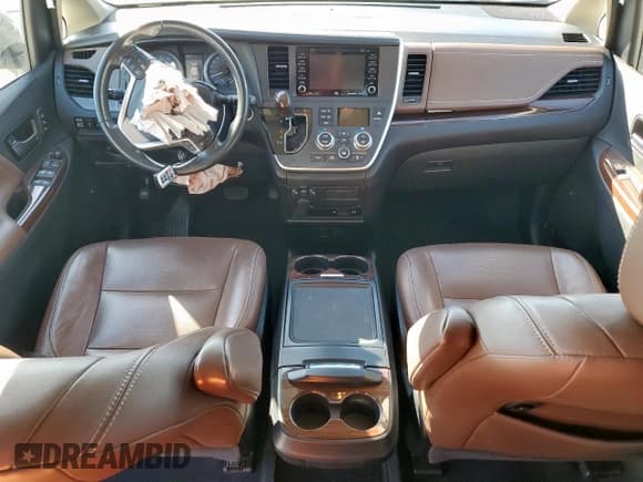 ✅ 2020 Toyota Sienna XLE Premium • VIN: 5TDYZ3DC5LS025251 • Лот: 91211845. Опубликован ранее на Copart с пробегом 90 631 миль. Бесплатный доступ к архиву аукционных продаж из США и подробный отчёт об истории автомобиля на DreamBid. Изображение 8.