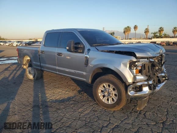 ✅ 2022 Ford F-250 XL • VIN: 1FT8W2BT7NEG33934 • Lot: 80349455. Listed on Copart with 30,833 mi. Free auction sales archive from the USA and detailed vehicle history report at DreamBid. Image 4.