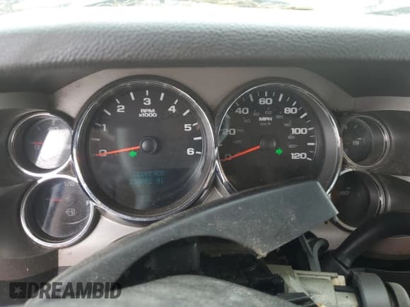 ✅ 2008 Chevrolet Silverado 1500 1LT • VIN: 2GCEK13J281326845 • Lot: 72225484. Listed on Copart with 230,052 mi. Free auction sales archive from the USA and detailed vehicle history report at DreamBid. Image 9.