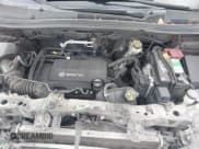 ✅ 2015 Buick Encore • VIN: KL4CJESB7FB093046 • Lot: 42338428. Wystawiony na IAAI z przebiegiem 117 558 mil. Bezpłatny archiwum sprzedaży aukcyjnych z USA i szczegółowy raport historii pojazdu na DreamBid. Zdjęcie 10.