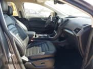 ✅ 2024 Ford Edge SEL • VIN: 2FMPK4J94RBA98745 • Lot: 43671983. Wystawiony na IAAI z przebiegiem 51 079 mil. Bezpłatny archiwum sprzedaży aukcyjnych z USA i szczegółowy raport historii pojazdu na DreamBid. Zdjęcie 5.