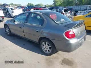 2005 Dodge Neon SXT z VIN 1B3ES56C95D221418, wystawiony jako IAAI lot #42353948 z przebiegiem 128 537 mil mil oraz . Historia ofert i sprzedaży dostępna na DreamBid. Obrazek 3.