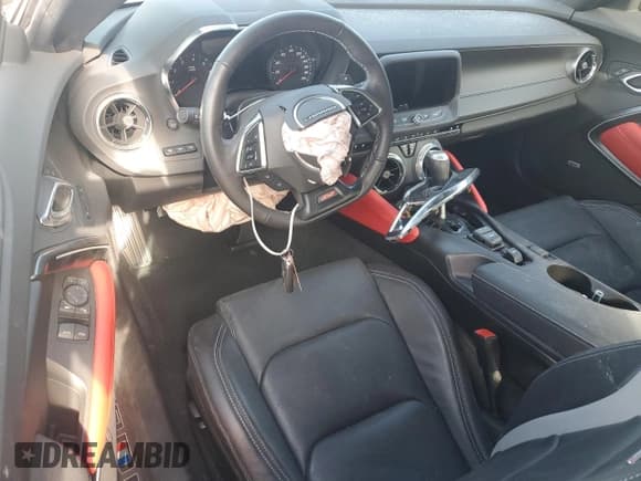 ✅ 2023 Chevrolet Camaro 2SS • VIN: 1G1FH3D70P0124588 • Лот: 71797295. Опубликован ранее на Copart с пробегом Не указан. Бесплатный доступ к архиву аукционных продаж из США и подробный отчёт об истории автомобиля на DreamBid. Изображение 8.