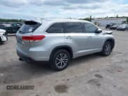 ✅ 2018 Toyota Highlander SE • VIN: 5TDJZRFH1JS817410 • Lot: 43616481. Listed on IAAI with 103,733 mi. Free auction sales archive from the USA and detailed vehicle history report at DreamBid. Image 4.