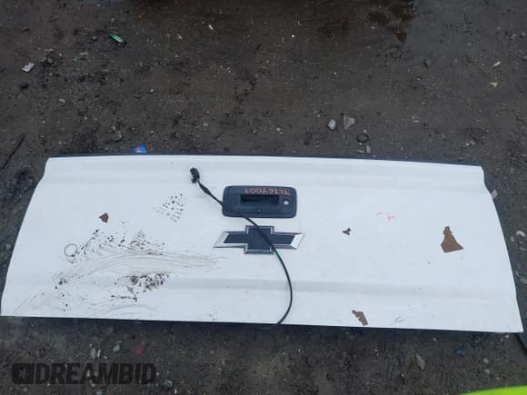 ✅ 2016 Chevrolet Silverado 2500HD LT • VIN: 1GC1KVEG1GF255684 • Lot: 42364009. Listed on IAAI with 114,467 mi. Free auction sales archive from the USA and detailed vehicle history report at DreamBid. Image 12.