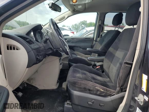 ✅ 2014 Dodge Grand Caravan SE • VIN: 2C4RDGBG1ER389808 • Lot: 68566985. Listed on Copart with 172,800 mi. Free auction sales archive from the USA and detailed vehicle history report at DreamBid. Image 7.