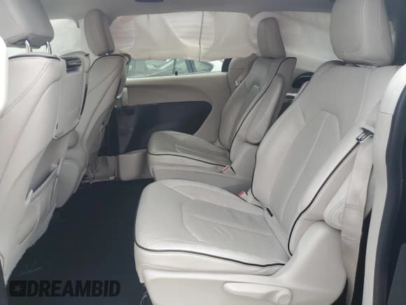 ✅ 2020 Chrysler Pacifica Hybrid Limited • VIN: 2C4RC1N71LR105540 • Lot: 62306315. Listed on Copart with 64,156 mi. Free auction sales archive from the USA and detailed vehicle history report at DreamBid. Image 11.