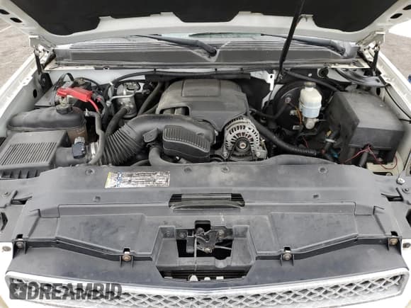 ✅ 2010 Chevrolet Avalanche LS • VIN: 3GNNCEE04AG153259 • Lot: 86007974. Listed on Copart with 175,836 mi. Free auction sales archive from the USA and detailed vehicle history report at DreamBid. Image 11.