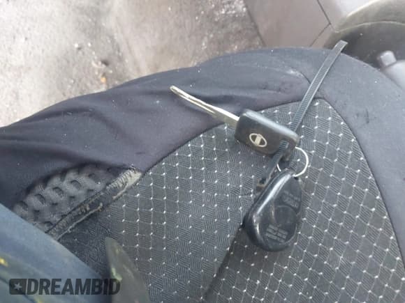 ✅ 2010 Nissan Frontier SE • VIN: 1N6AD0CWXAC437235 • Lot: 42804803. Listed on IAAI with 201,304 mi. Free auction sales archive from the USA and detailed vehicle history report at DreamBid. Image 11.