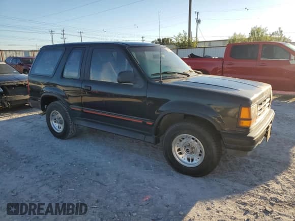 ✅ 1994 Ford Explorer Eddie Bauer • VIN: 1FMCU22X6RUE44203 • Lot: 73151164. Wystawiony na Copart z przebiegiem 130 777 mil. Bezpłatny archiwum sprzedaży aukcyjnych z USA i szczegółowy raport historii pojazdu na DreamBid. Zdjęcie 4.