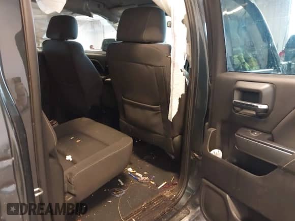 2018 Chevrolet Silverado 1500 LT z VIN 3GCUKREC0JG519095, wystawiony jako IAAI lot #43271594 z przebiegiem 108 548 mil mil oraz . Historia ofert i sprzedaży dostępna na DreamBid. Obrazek 8.