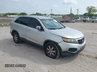 ✅ 2011 Kia Sorento LX • VIN: 5XYKT3A10BG186693 • Lot: 43168944. Listed on IAAI with 293,418 mi. Free auction sales archive from the USA and detailed vehicle history report at DreamBid. Image 1.
