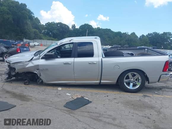 2015 Ram 1500 SLT with VIN 1C6RR6GT4FS510890, listed as a IAAI auction lot 42734264 with 218,194 mi miles and . Bid and sale history available at DreamBid. Image 15.