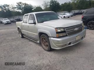 ✅ 2006 Chevrolet Silverado 1500 LT1 • VIN: 2GCEC13T661229109 • Лот: 43291274. Опубликован ранее на IAAI с пробегом Не указан. Бесплатный доступ к архиву аукционных продаж из США и подробный отчёт об истории автомобиля на DreamBid. Изображение 1.