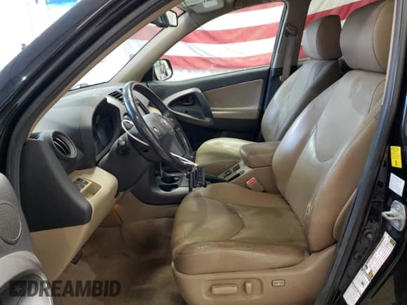 ✅ 2010 Toyota RAV4 Limited • VIN: 2T3DK4DV9AW014694 • Лот: 93067695. Опубликован ранее на Copart с пробегом 136 683 миль. Бесплатный доступ к архиву аукционных продаж из США и подробный отчёт об истории автомобиля на DreamBid. Изображение 7.