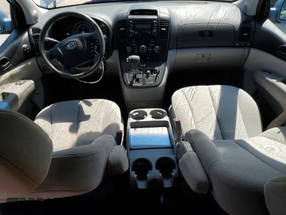 ✅ 2008 Kia Sedona • VIN: KNDMB133X86242424 • Lot: 71189724. Listed on Copart with 79,438 mi. Free auction sales archive from the USA and detailed vehicle history report at DreamBid. Image 8.