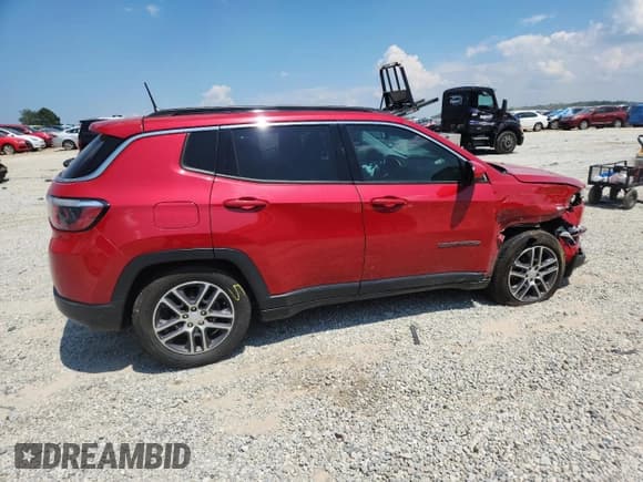 ✅ 2019 Jeep Compass Latitude • VIN: 3C4NJCBB7KT636407 • Lot: 64119685. Listed on Copart with 93,203 mi. Free auction sales archive from the USA and detailed vehicle history report at DreamBid. Image 3.