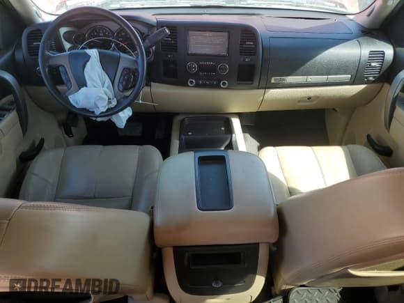 ✅ 2011 Chevrolet Silverado 1500 LT • VIN: 3GCPCSE01BG177908 • Lot: 76632034. Listed on Copart with 145,912 mi. Free auction sales archive from the USA and detailed vehicle history report at DreamBid. Image 8.